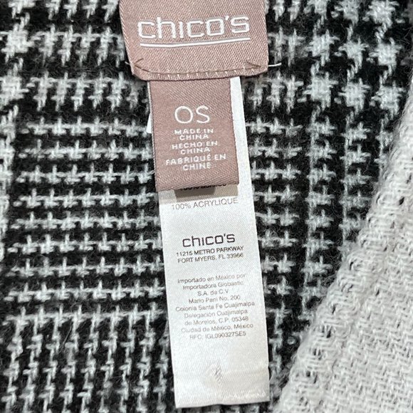EUC Chico’s Chunky Black and White Checker Sweater Poncho Cape with Toggle - Picture 6 of 9